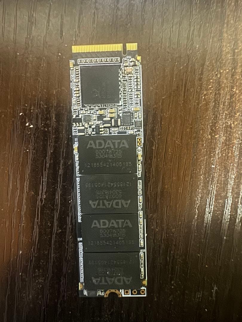 d*2様 XPG 2TB M.2 NVMe SSD