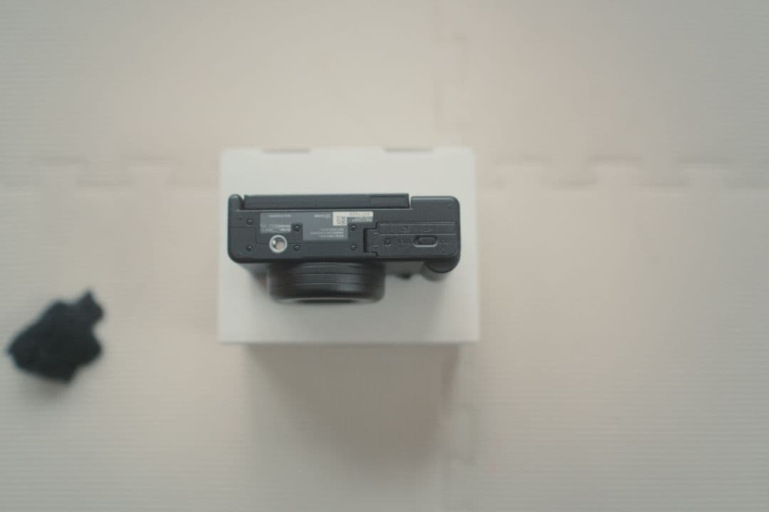 zv-1M2　SONY コンパクトデジタルカメラ