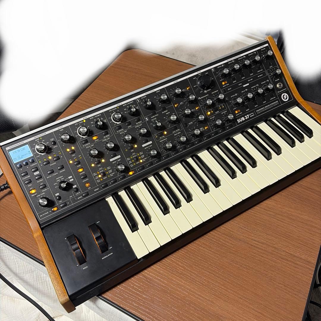 moog SUB 37 アナログシンセサイザー