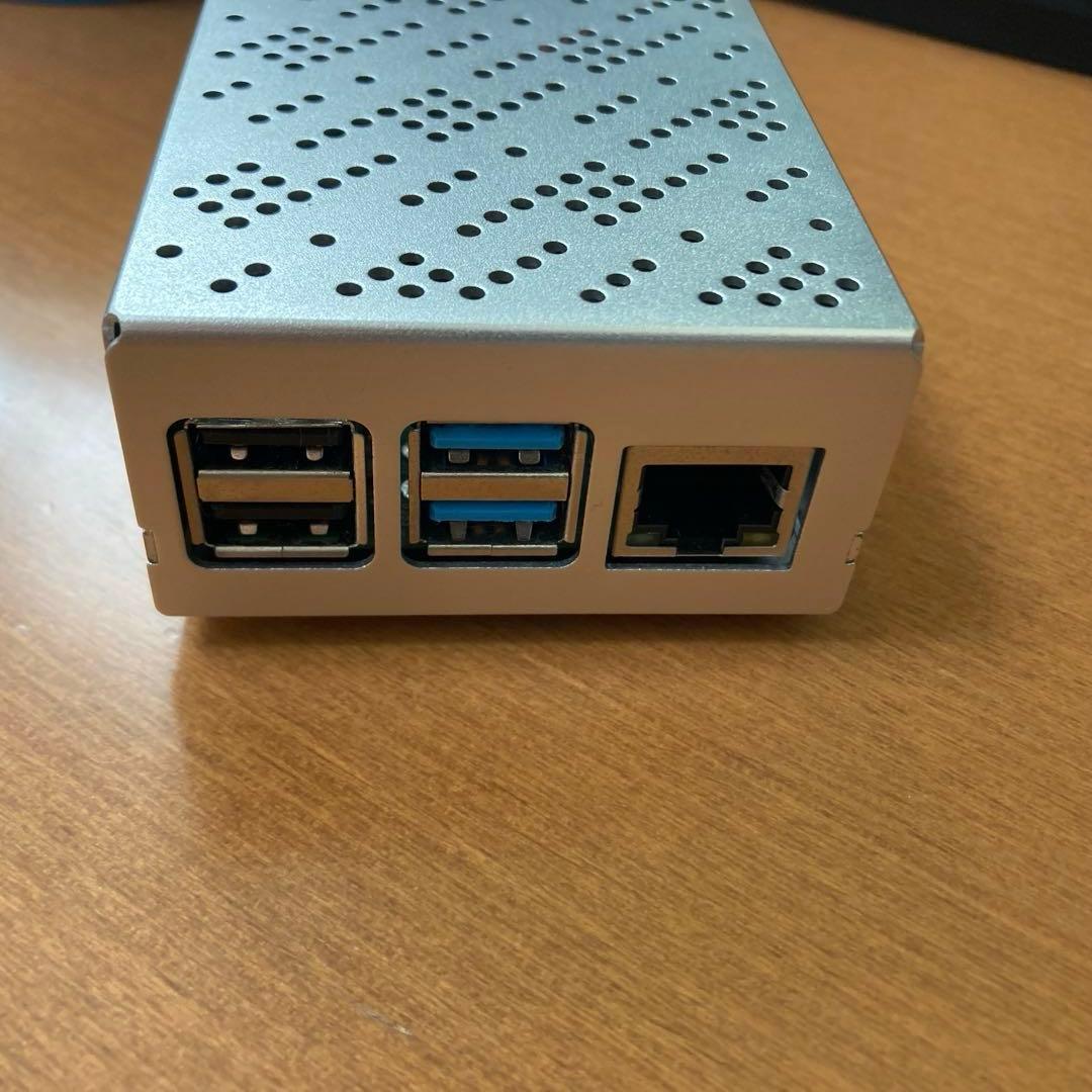 Raspberry Pi 4 4GB ケース付き