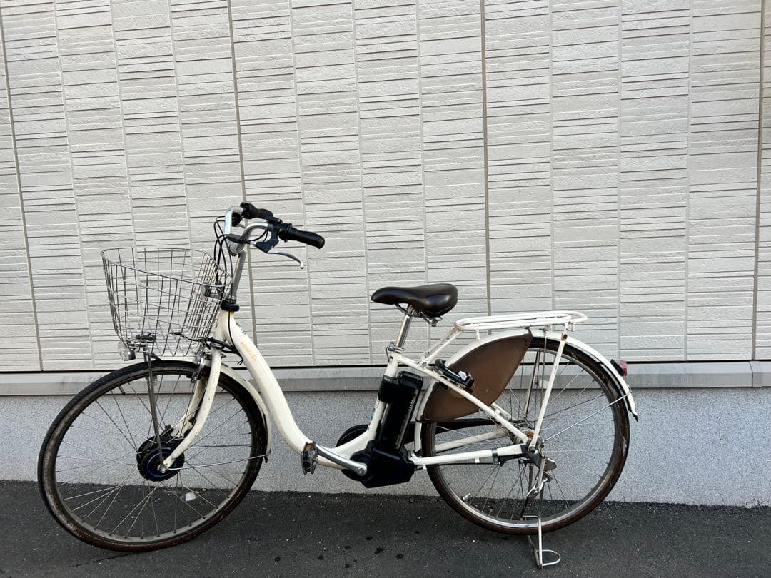電動アシスト自転車 ホワイト バスケット付き