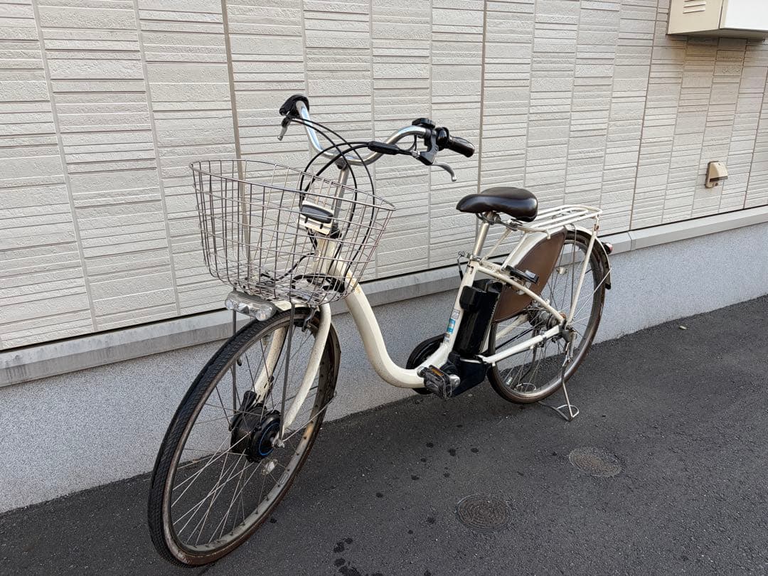 電動アシスト自転車 ホワイト バスケット付き