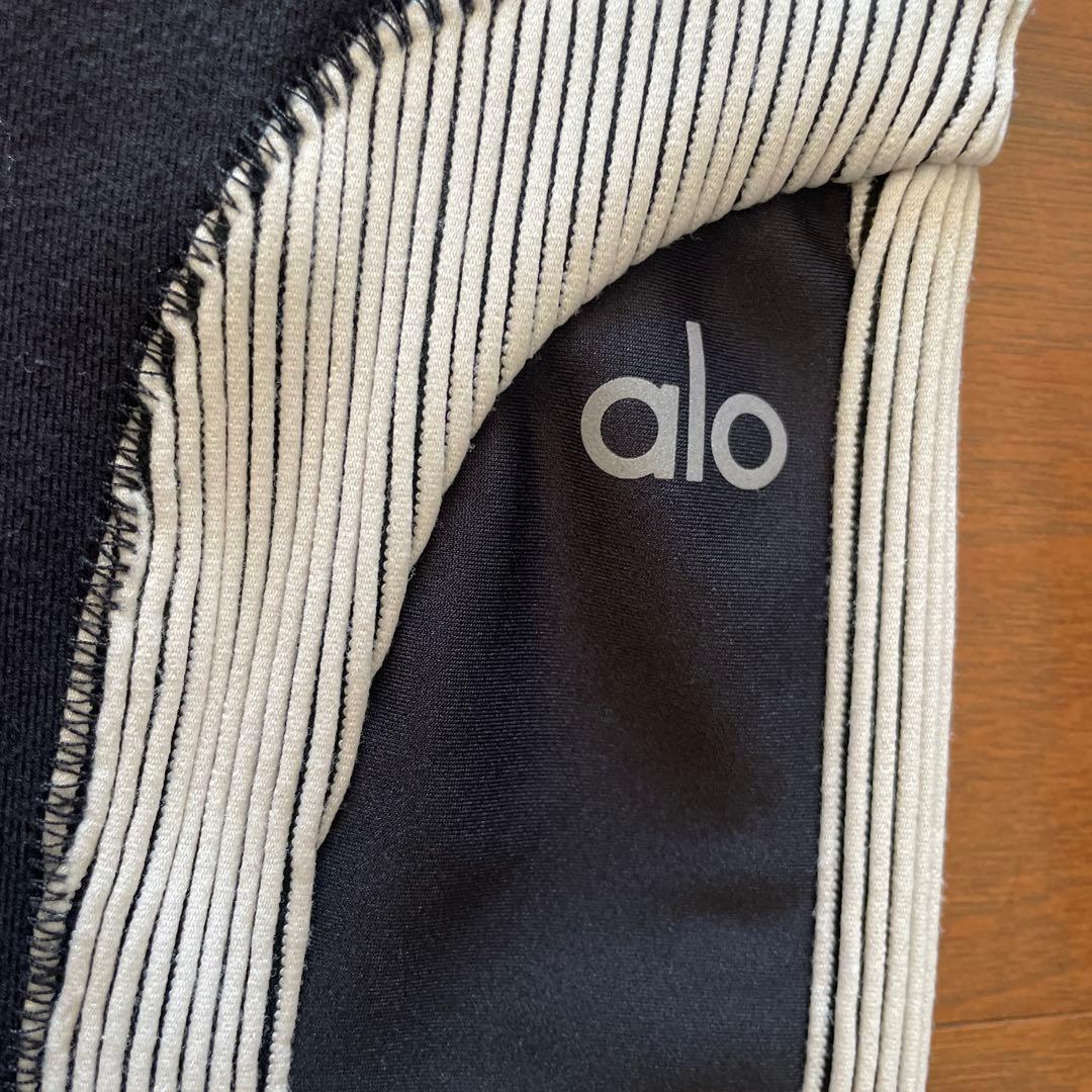 alo yoga✴︎レギンス　タンクセット