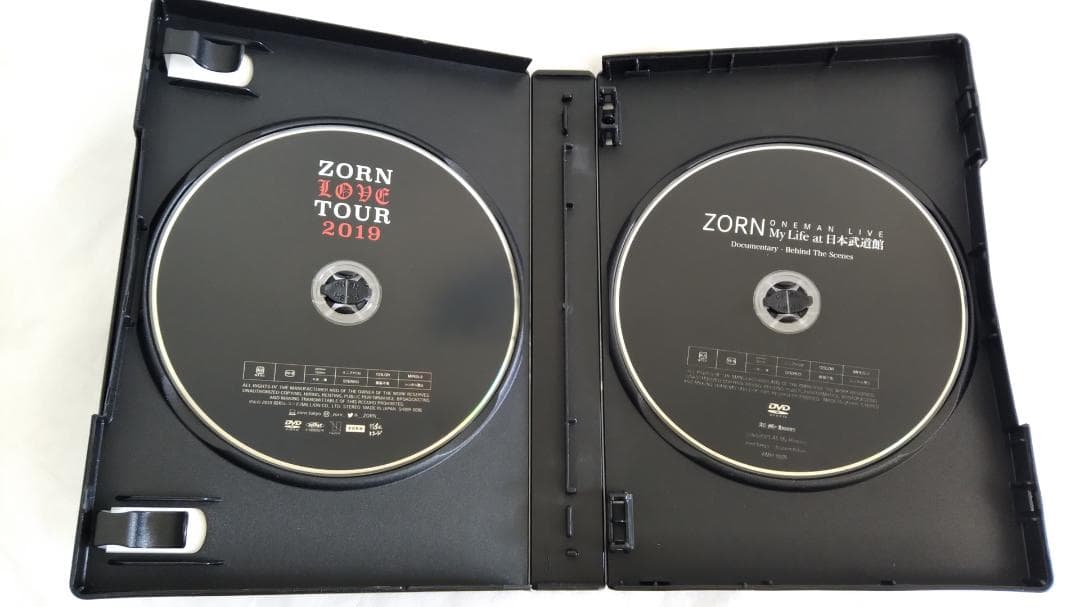 短時間再生済み DVD 2枚組 ZORN My Life at 日本武道館