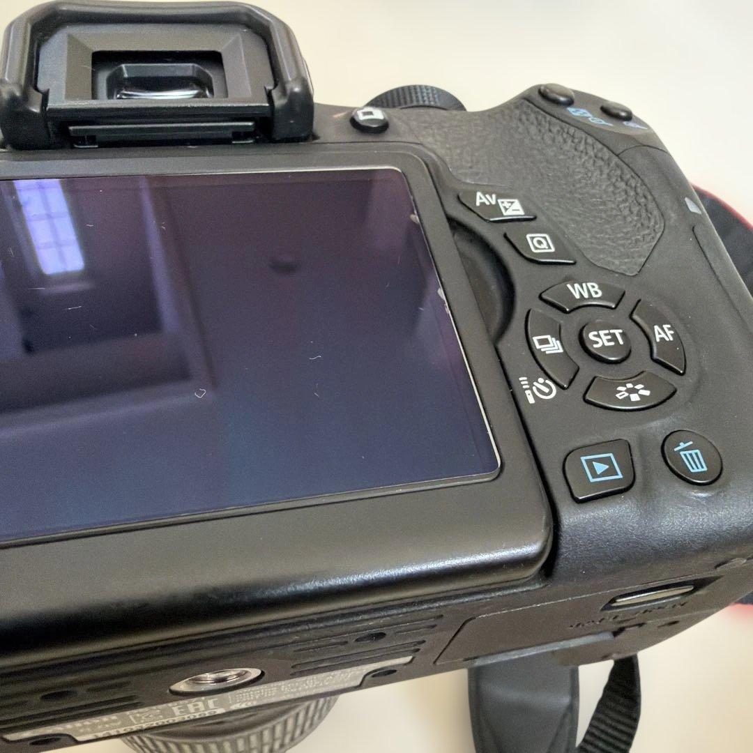 【しーーー】Canon EOS Kiss X8i 本体 + レンズ2本