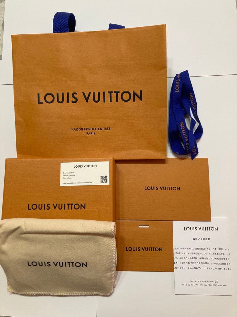LOUIS VUITTON ポルトフォイユ クレア マヒナ 二つ折り財布 正規品