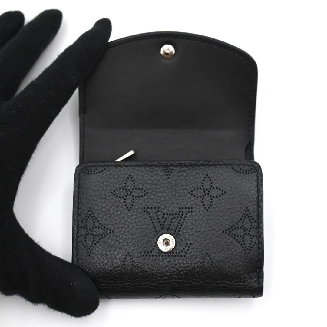 【美品】ルイヴィトン モノグラム マヒナ イリスXS 三つ折財布 ブラック