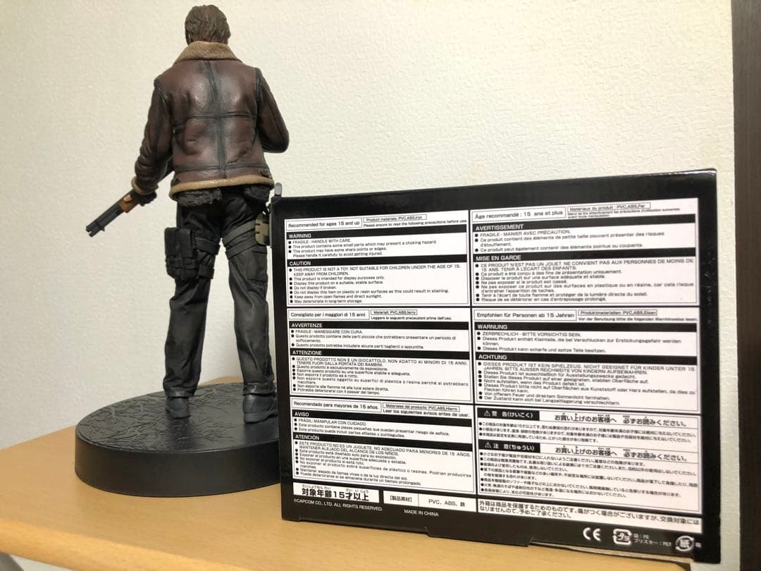 正規品 バイオハザードRE4 コレクターズエディション レオン フィギュアのみ