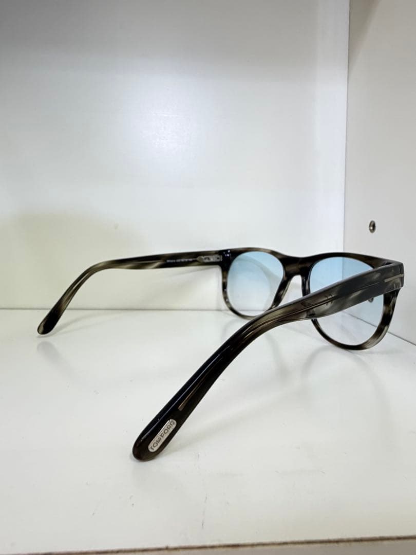 TOM FORD TF5314 ライトブルー サングラス