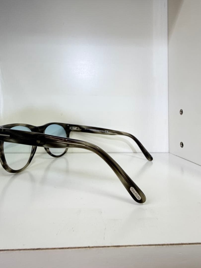 TOM FORD TF5314 ライトブルー サングラス