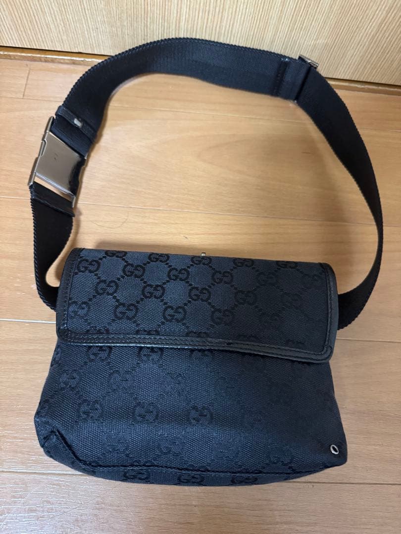 GUCCI グッチ　ボディーバッグ　GGキャンバス ウエストポーチ　92543