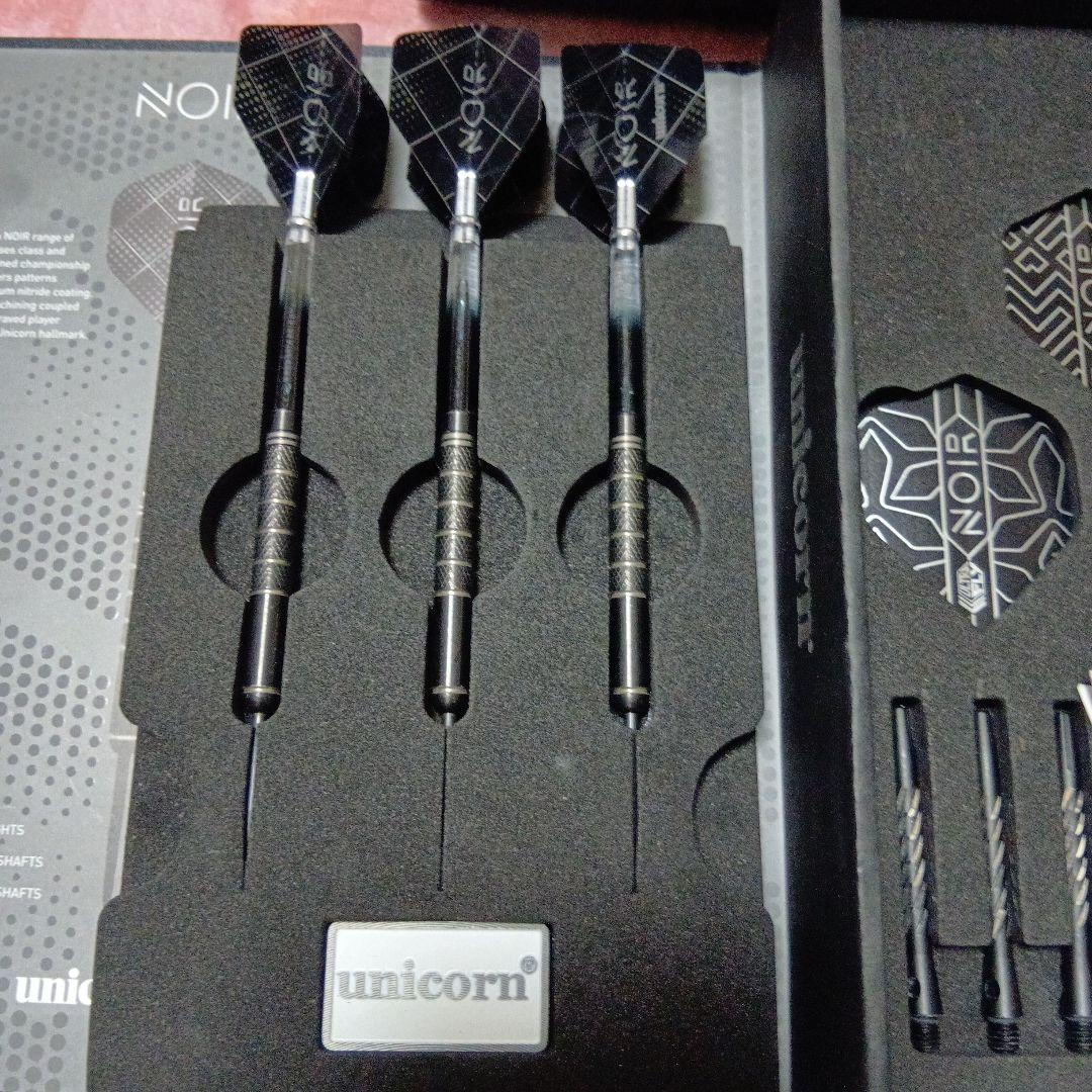 レア　unicorn NOIR 　キム・ハイブリクス ダーツセット 24g