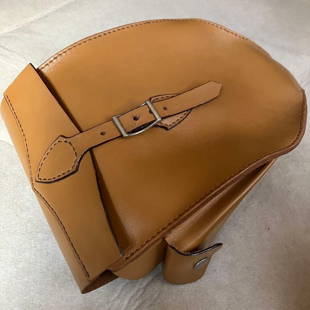 ハンドメイド　1点もの　本革レザーサドルバック