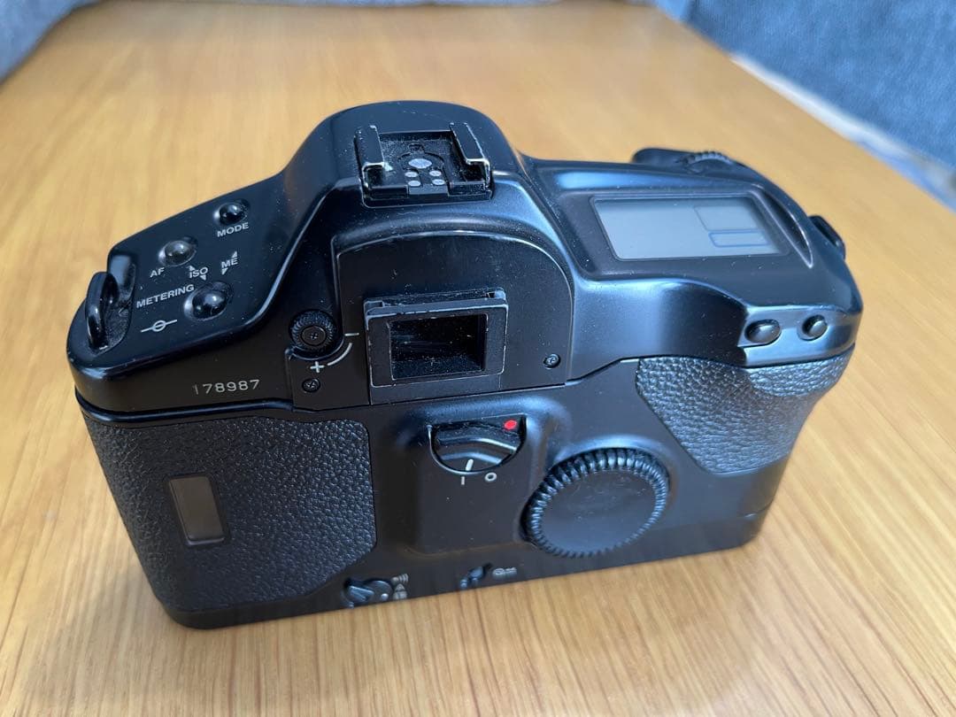 Canon EOS-1 一眼レフカメラ