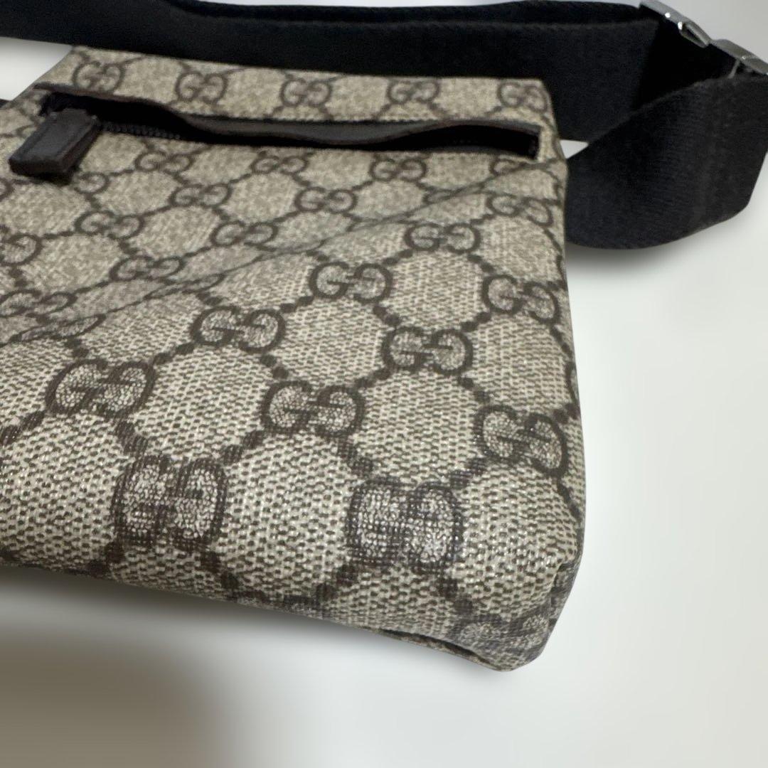 レアGucci GGパターン ボディバッグ