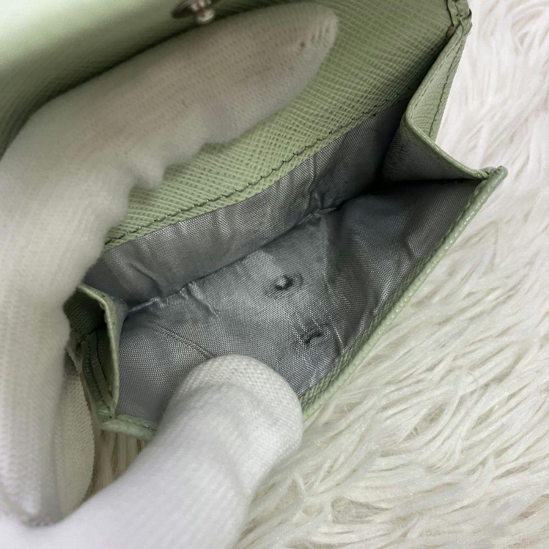 ✨希少カラー✨PRADA プラダ 三つ折り財布 三角ロゴ サフィアーノ レザー