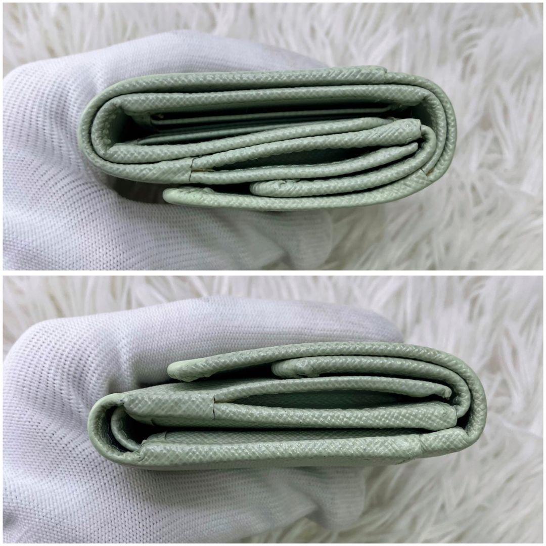 ✨希少カラー✨PRADA プラダ 三つ折り財布 三角ロゴ サフィアーノ レザー