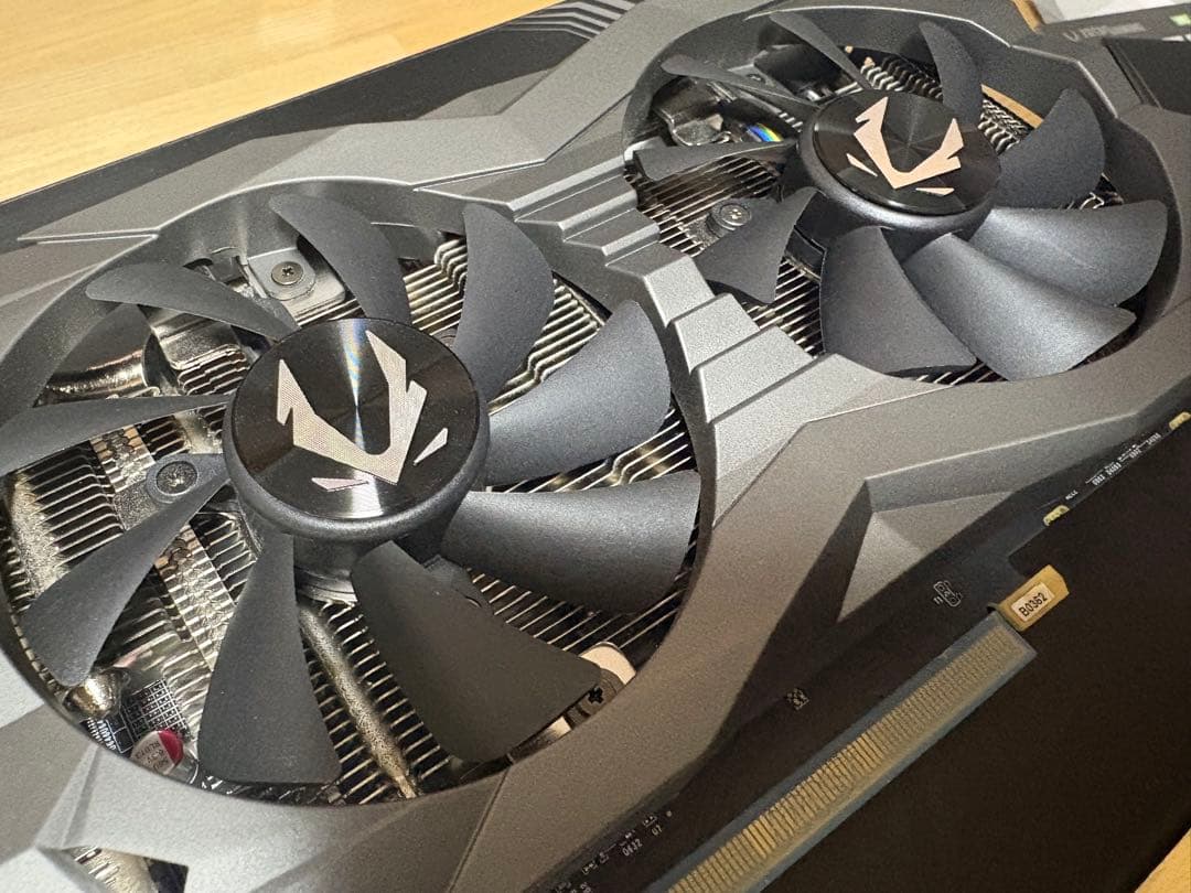 RTX2070super GDDR6 8GBモデル