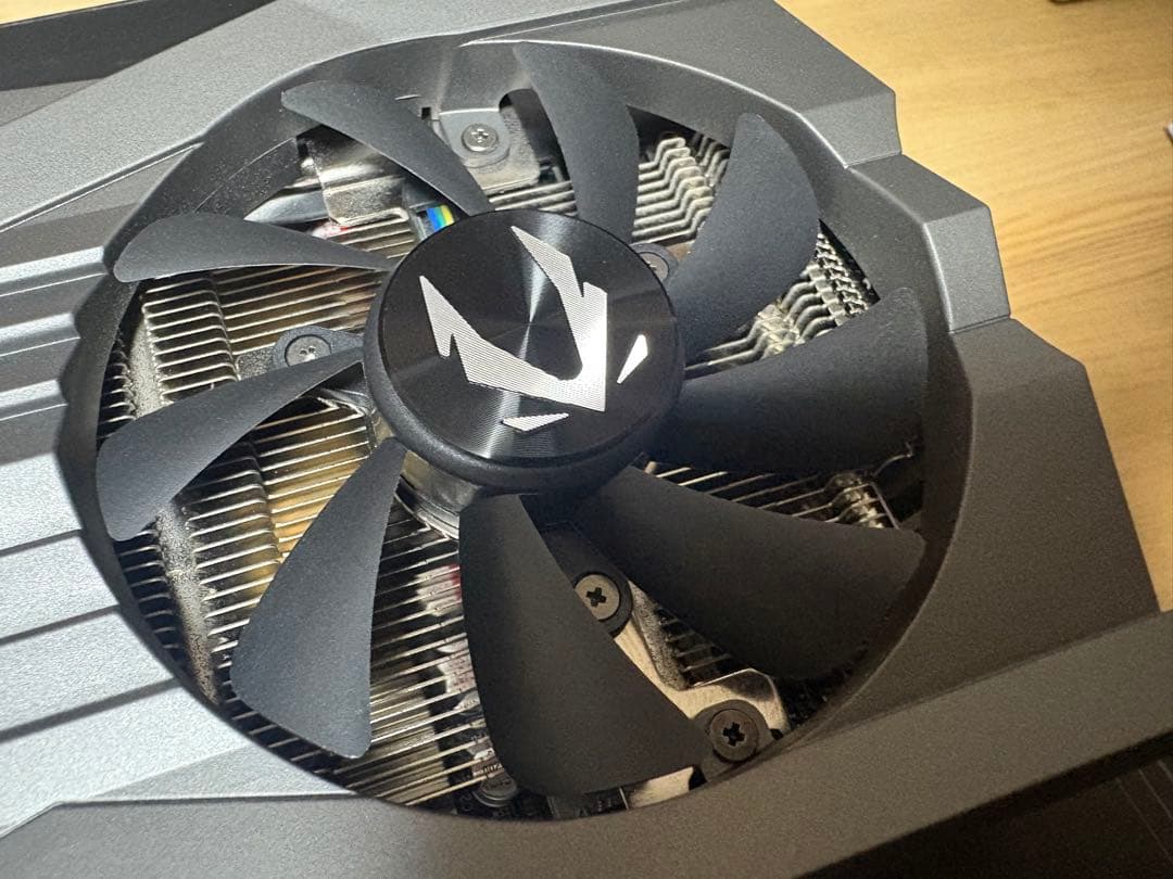RTX2070super GDDR6 8GBモデル