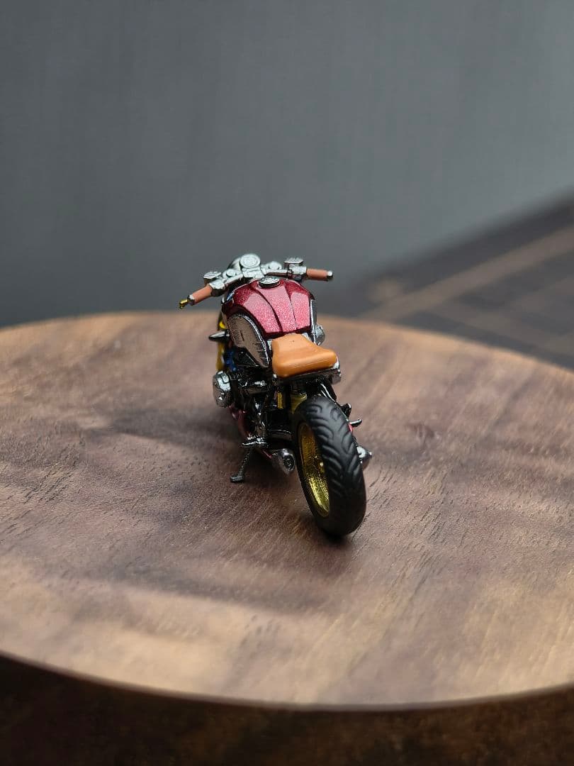 1/64 カフェレーサー 風 カスタムバイクモデル（レッド）