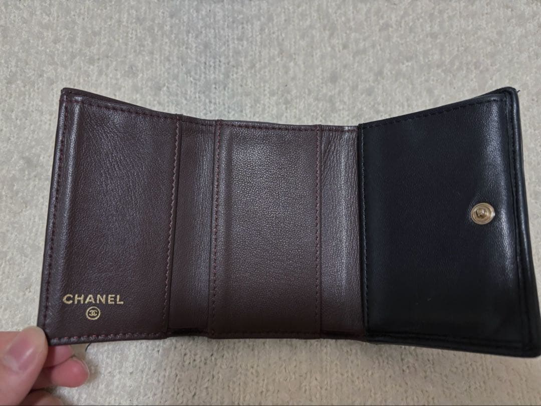 【人気商品】 正規品マトラッセCHANEL 3つ折り財布