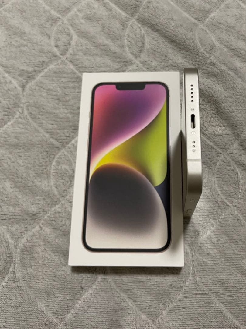 【バッテリー98%】Apple iPhone 14 ホワイト　128GB