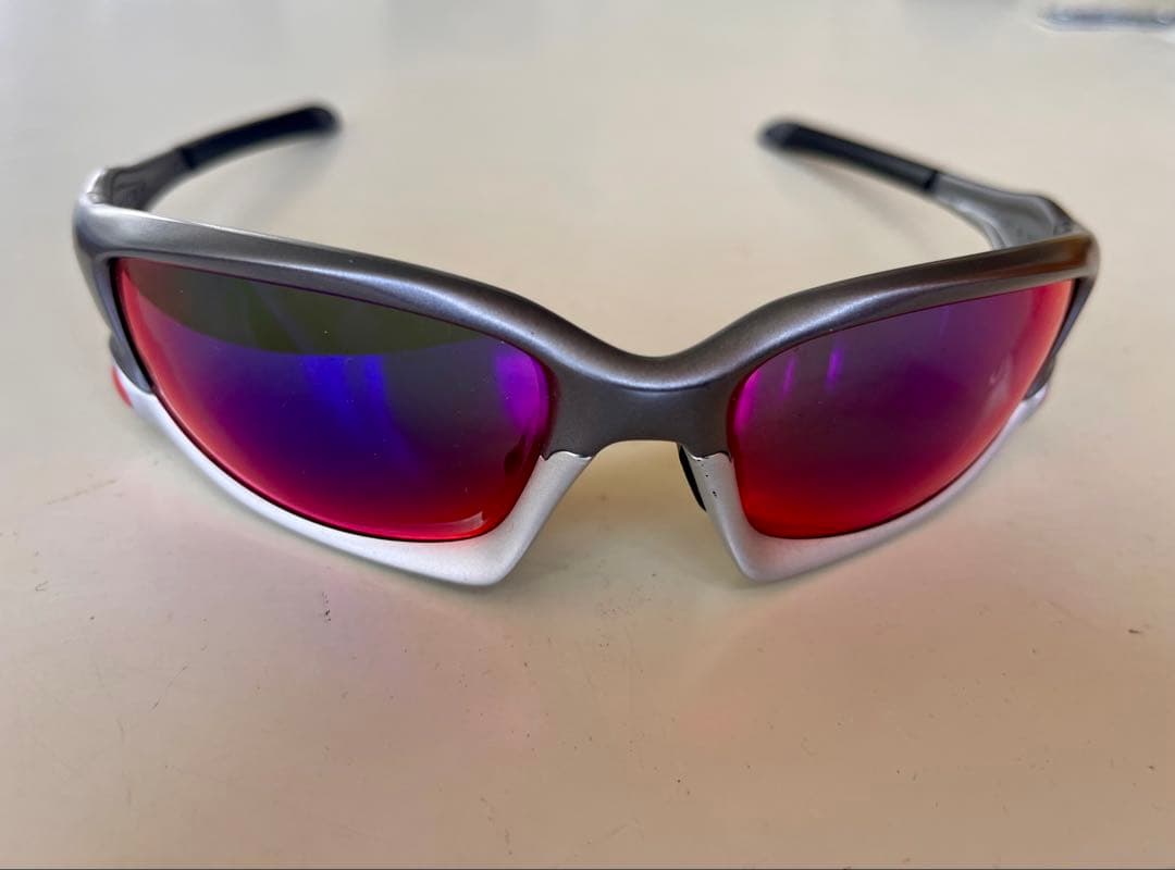 ほぼ未使用OAKLEY オークリー サングラス　009138-06