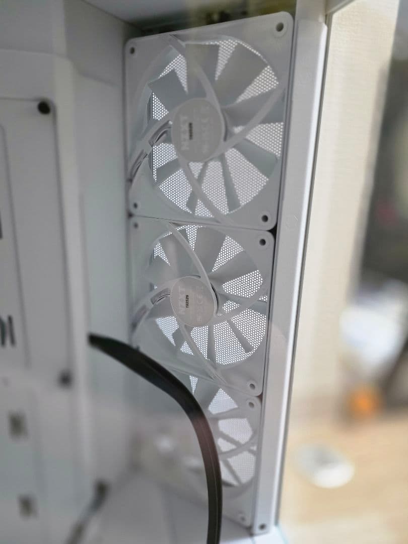 NZXT H6 Flow パソコンケース