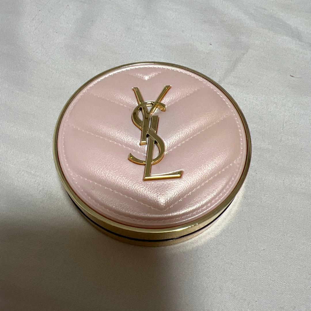 YSL ラディアントタッチグロウ クッションファンデ