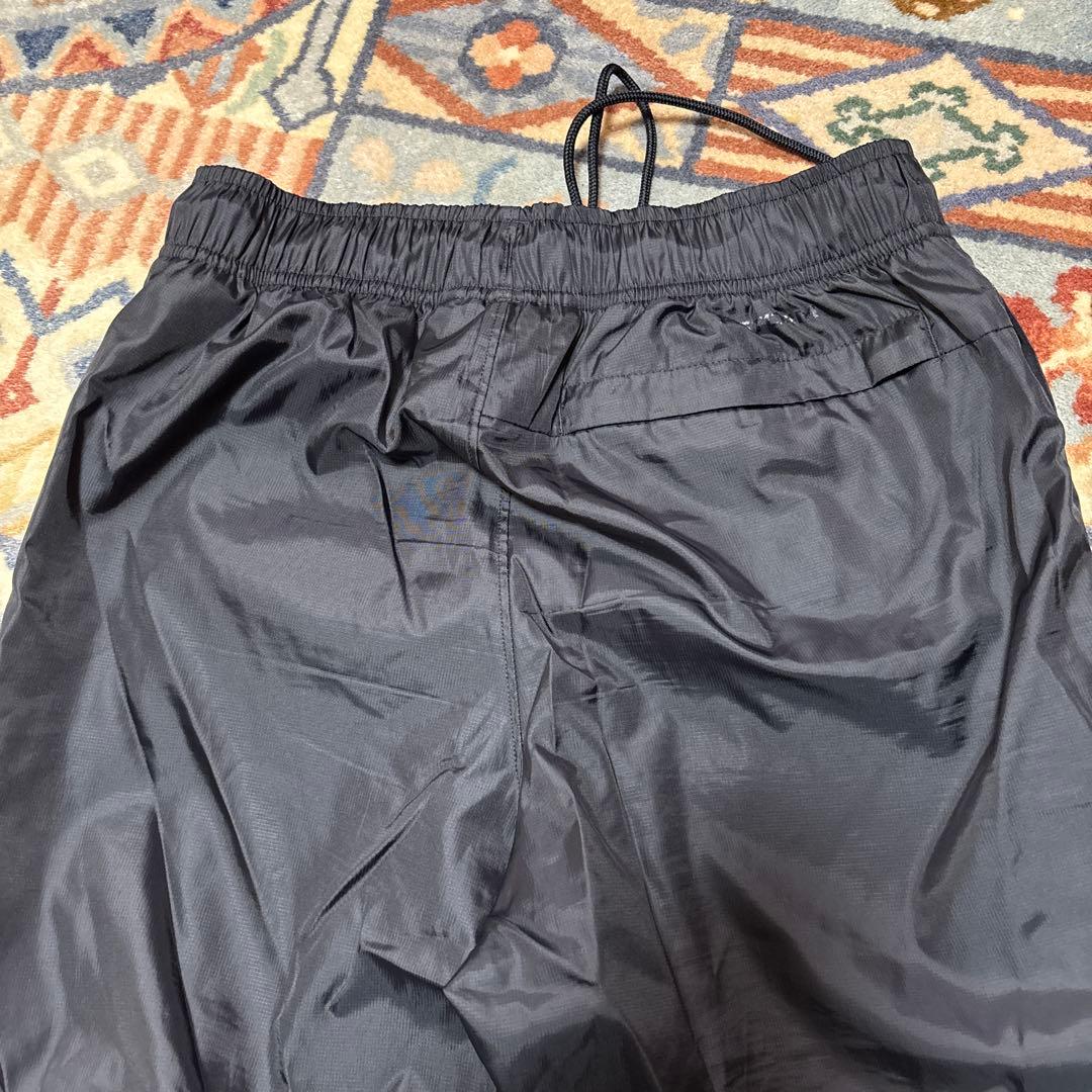 Under Armour ナイロン上下セット 青/黒