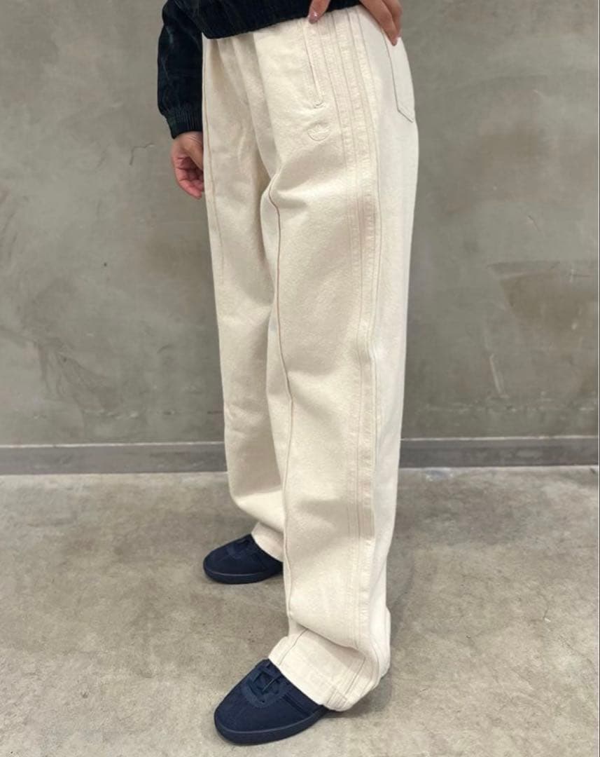 美品 adidas レディース デニムパンツ ジーパン ロゴ 3st 29インチ