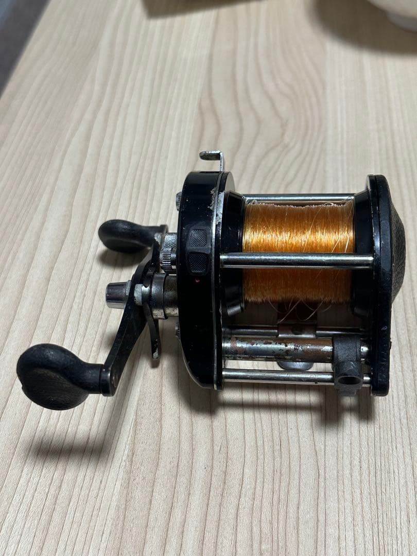 ベイトリール2点セット Abu 4600Ci + Shimano BM-4