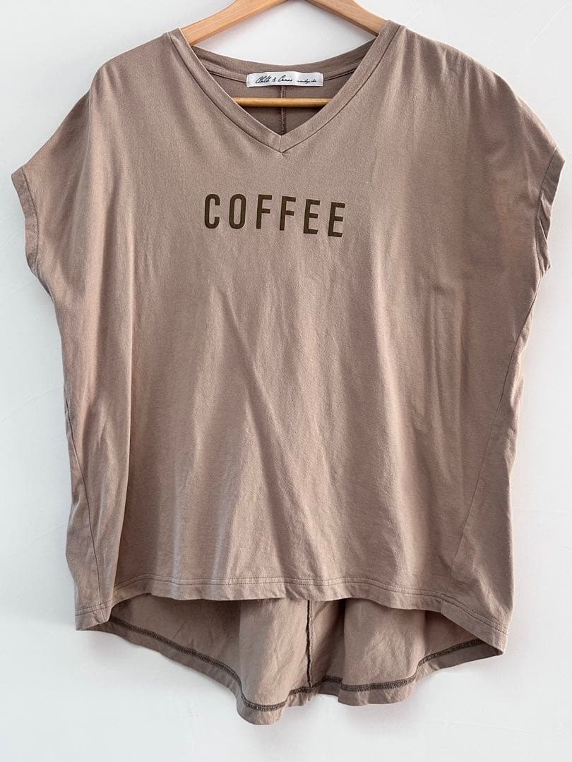 HUG O WaR COFFEE VネックTシャツ　カーキブラウン　ハグオーワー