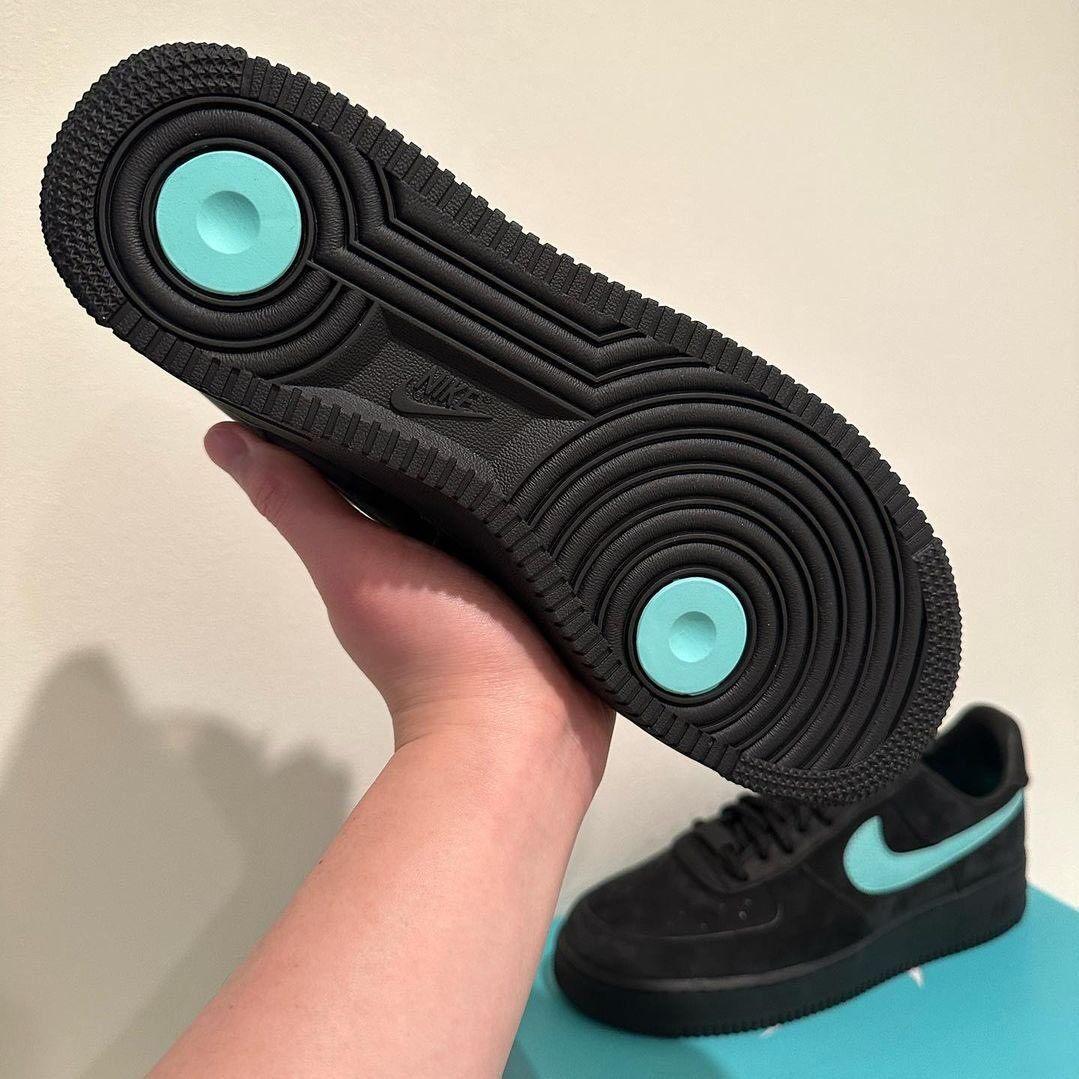掃除機・クリーナー TIFFANY & Co. x Nike Air Force 1 Low