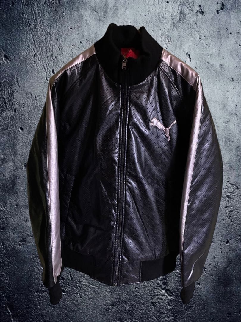 超美品　PUMA パンチング　フェイクレザー　トラックジャケット　シルバー