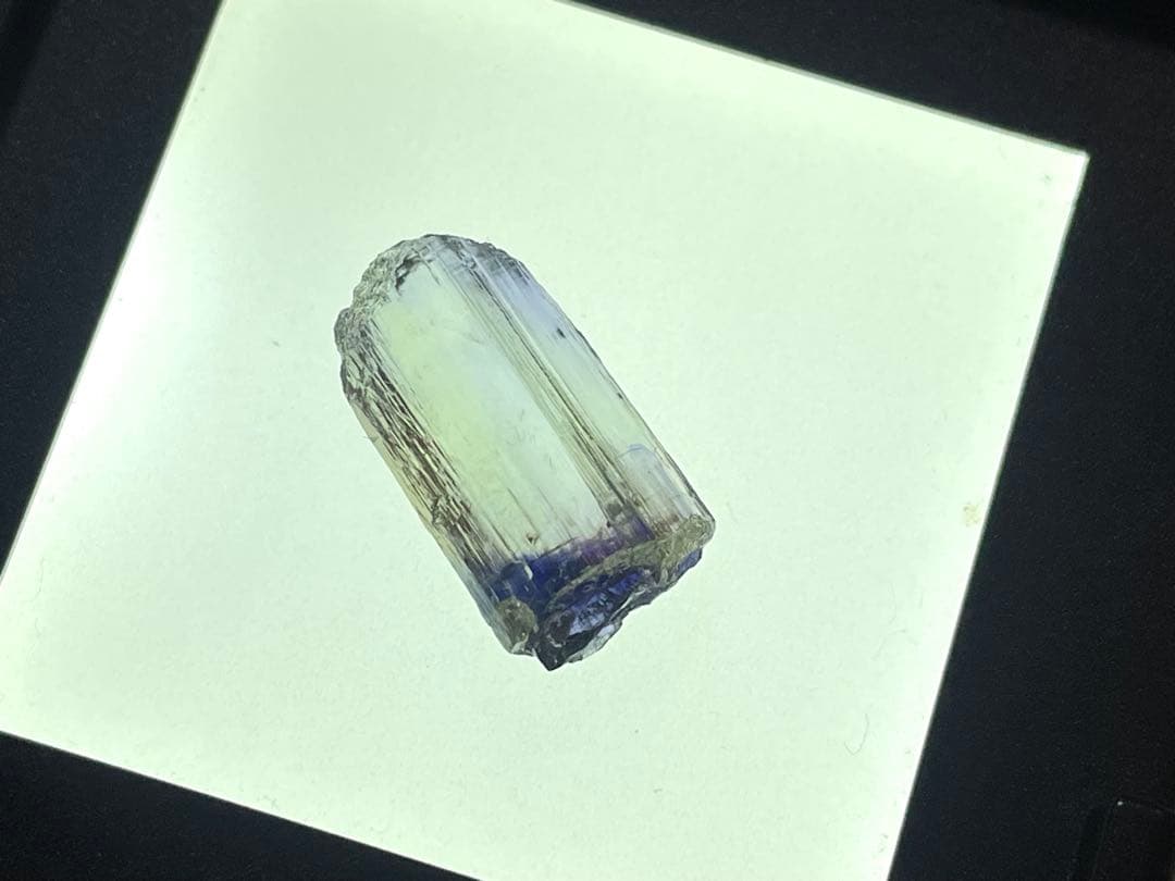 ね*ん様 鉱物標本　Tanzanite タンザナイト非加熱　タンザニア産