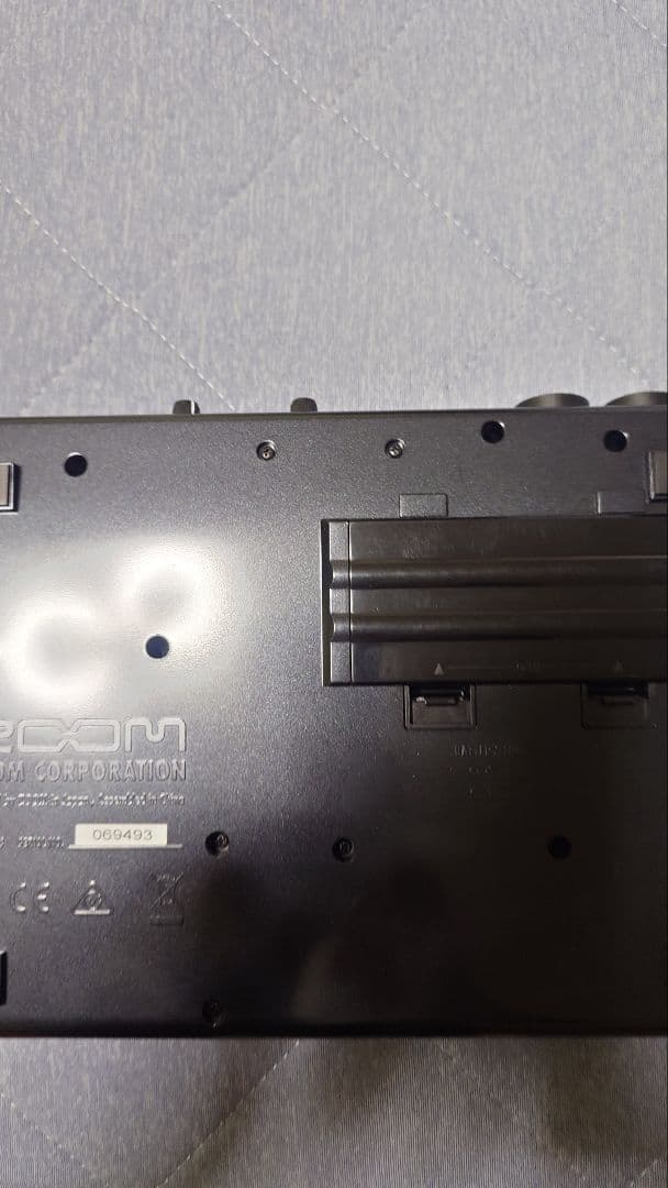 ZOOM R8 マルチトラックレコーダー