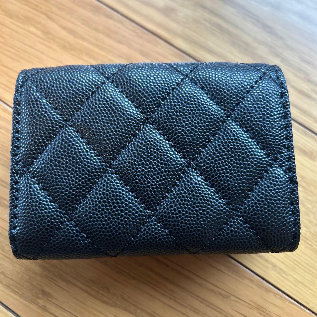 CHANEL ♡ノベルティ♡キャビアスキン三つ折り財布