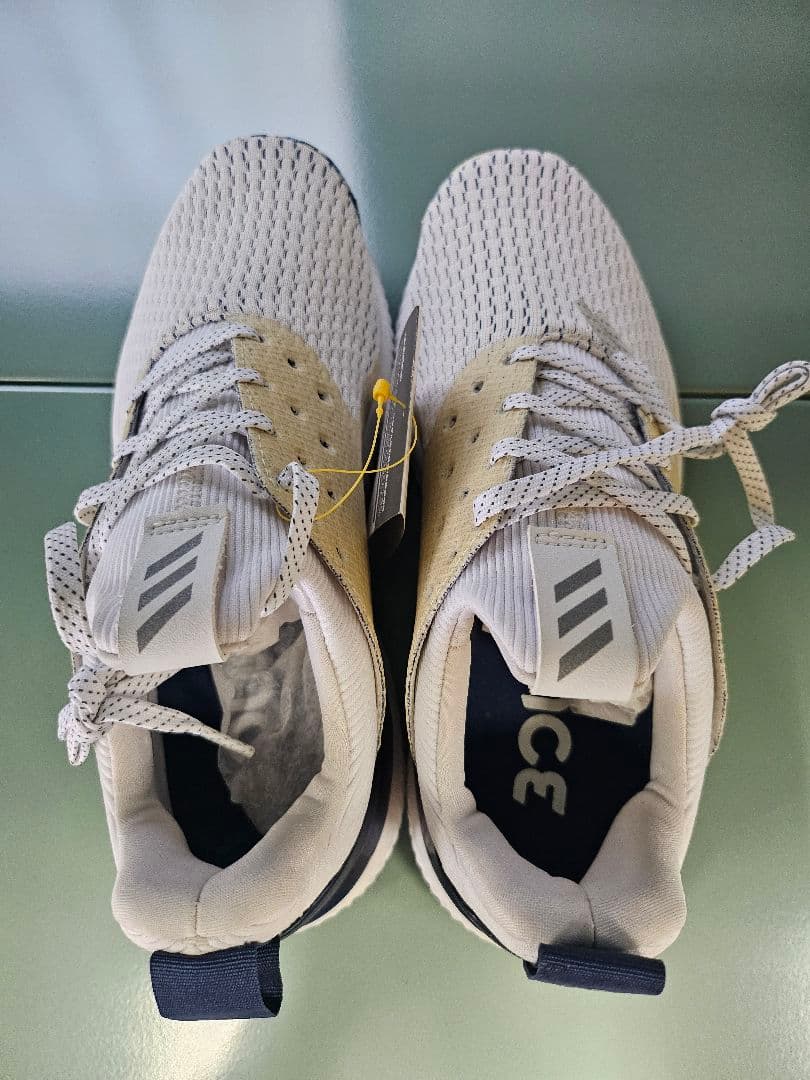 定価13,200円新品タグ付きadidas ゴルフシューズ SOUTCE 1