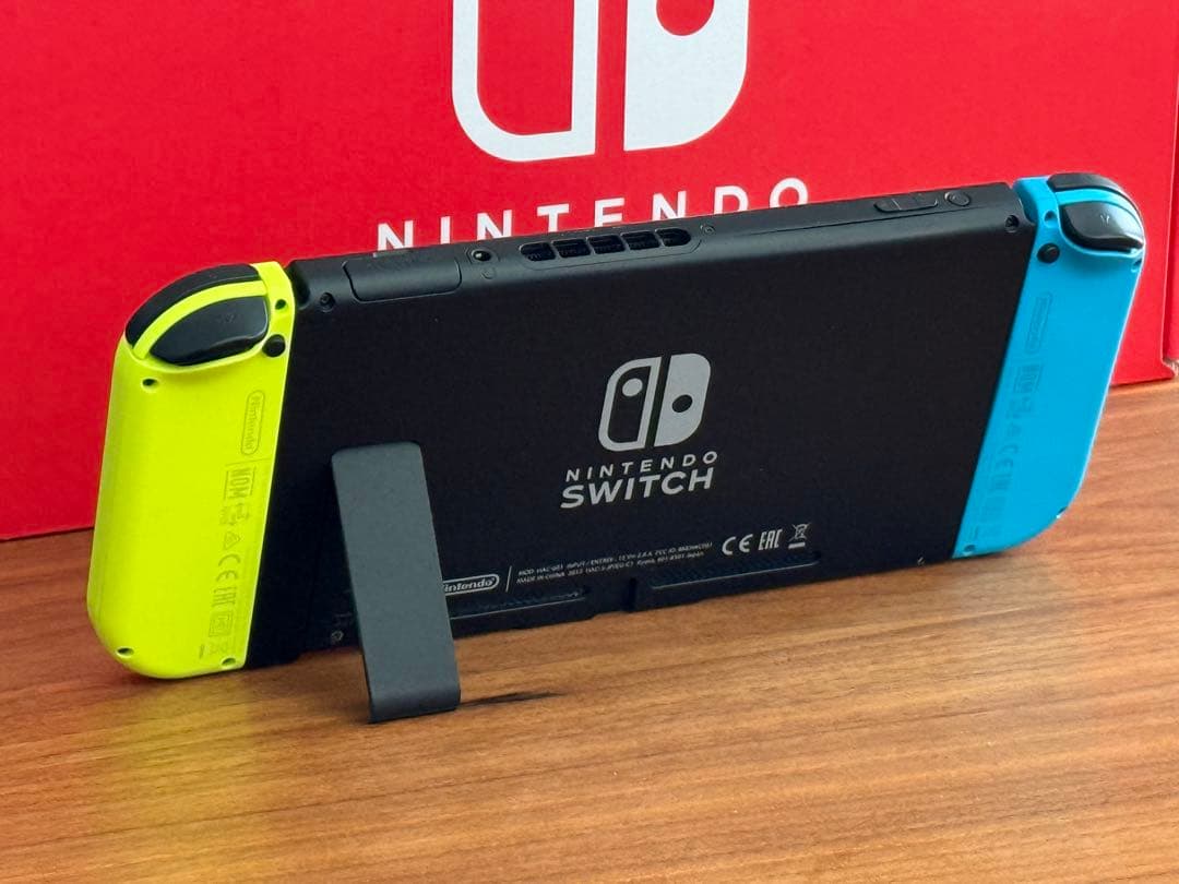 【中古】Nintendo Switch 本体 青/黄 【箱・付属品付】