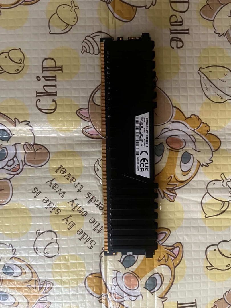 Corsair Vengeance LPX DDR4-3000 16GBメモリ