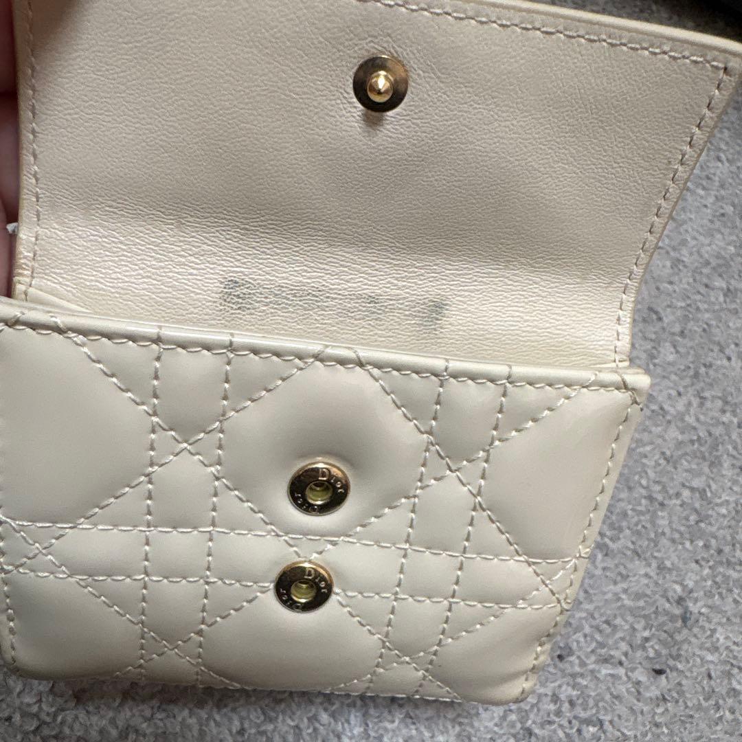 Lady Dior Lotus ウォレット カナージュ パテントカーフスキン