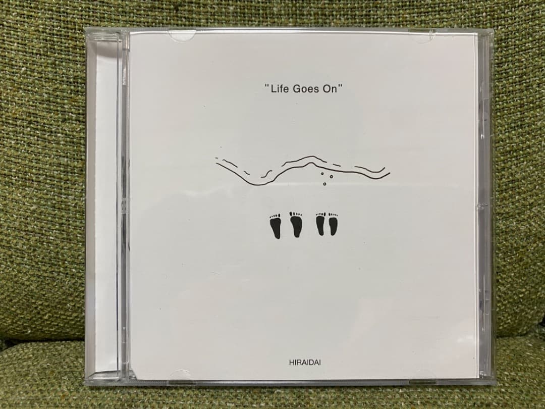 平井大CDアルバム　\"Life goes on\"   美品