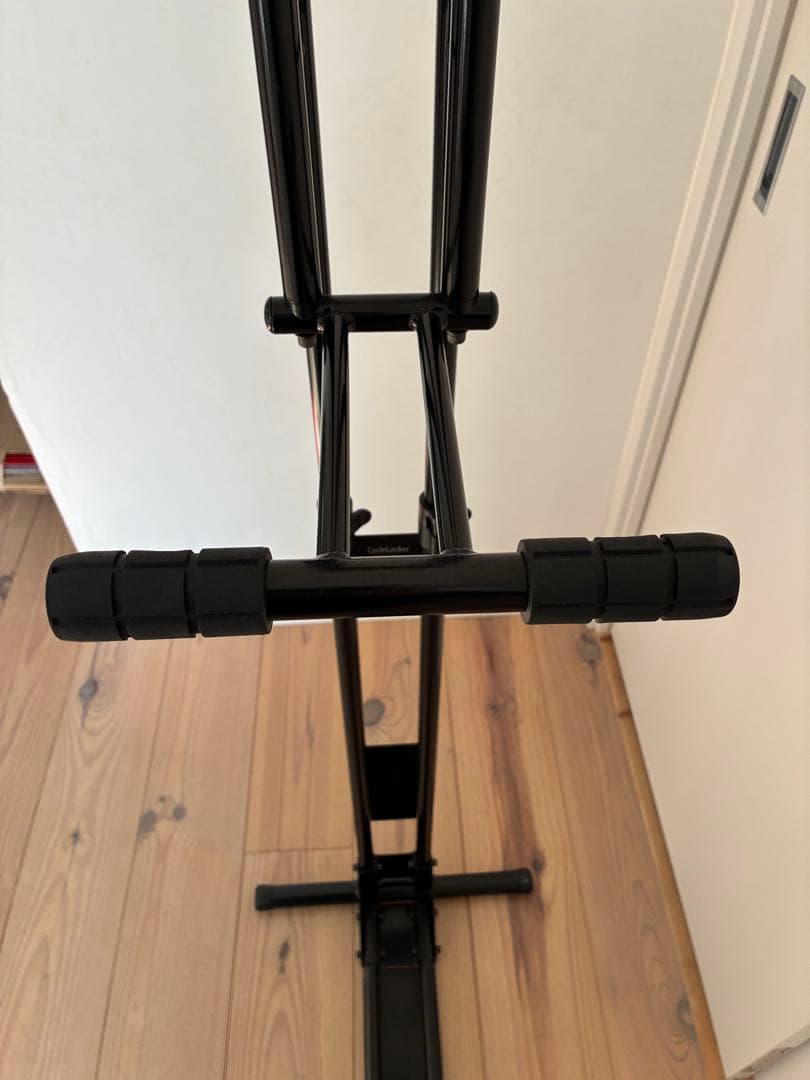 サイクルロッカー　クランクストッパースタンド 黒