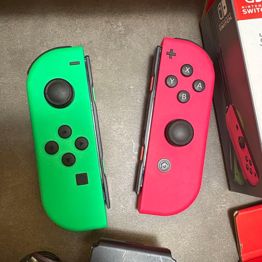 ひ*る様 【美品】Nintendo Switch本体　充電グリップジョイコン付属