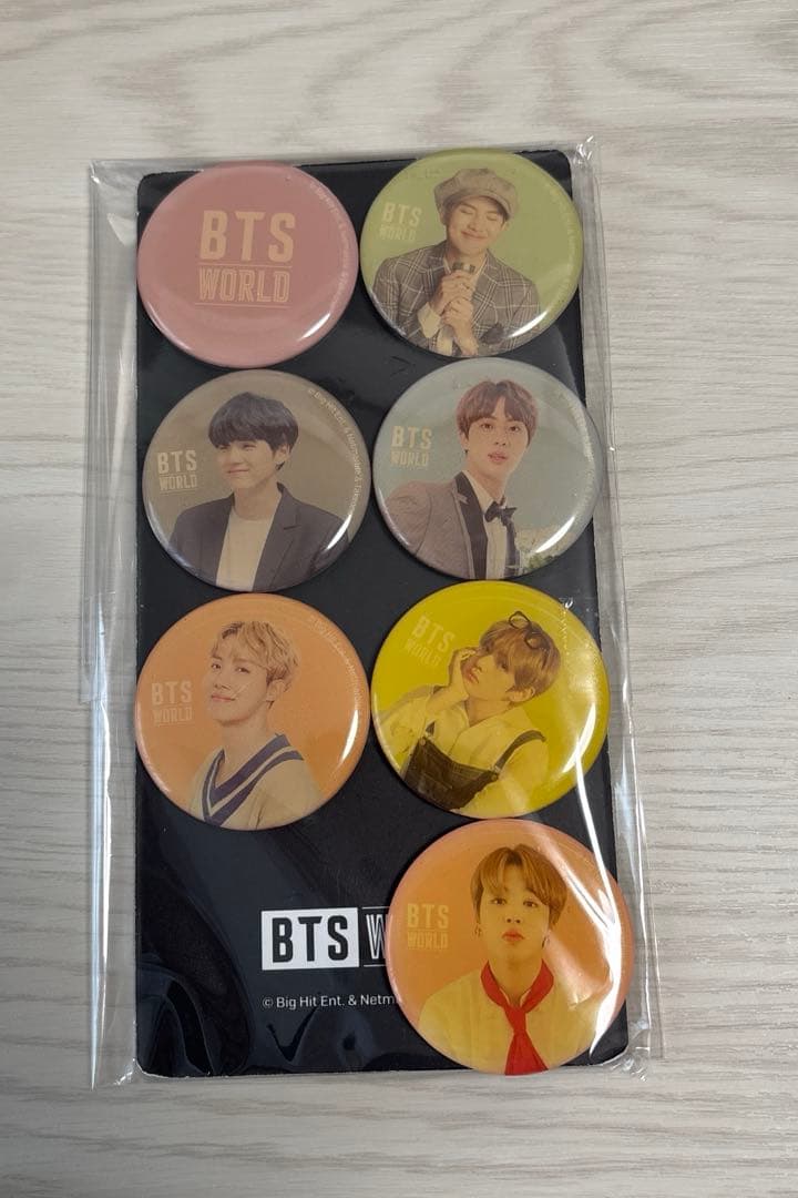 BTS WORLD Limited Edition トレカ・マグネット付き