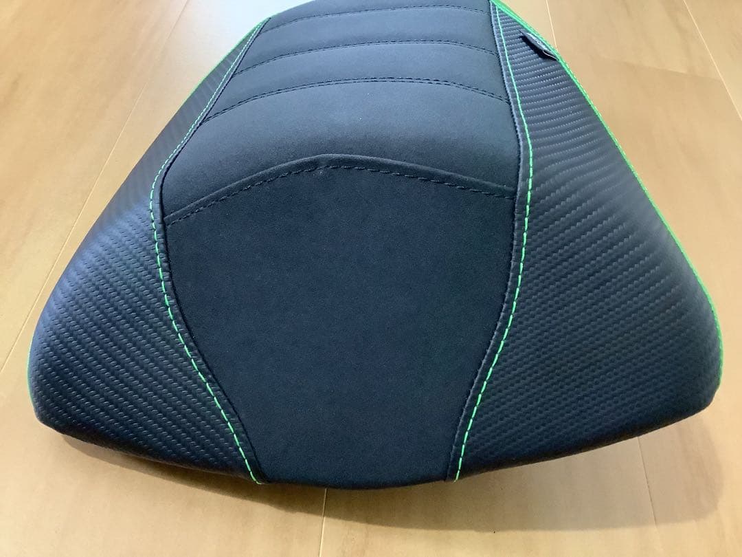 Kawasaki ニンジャ1000SX　リアシート社外品　（おまけ付））