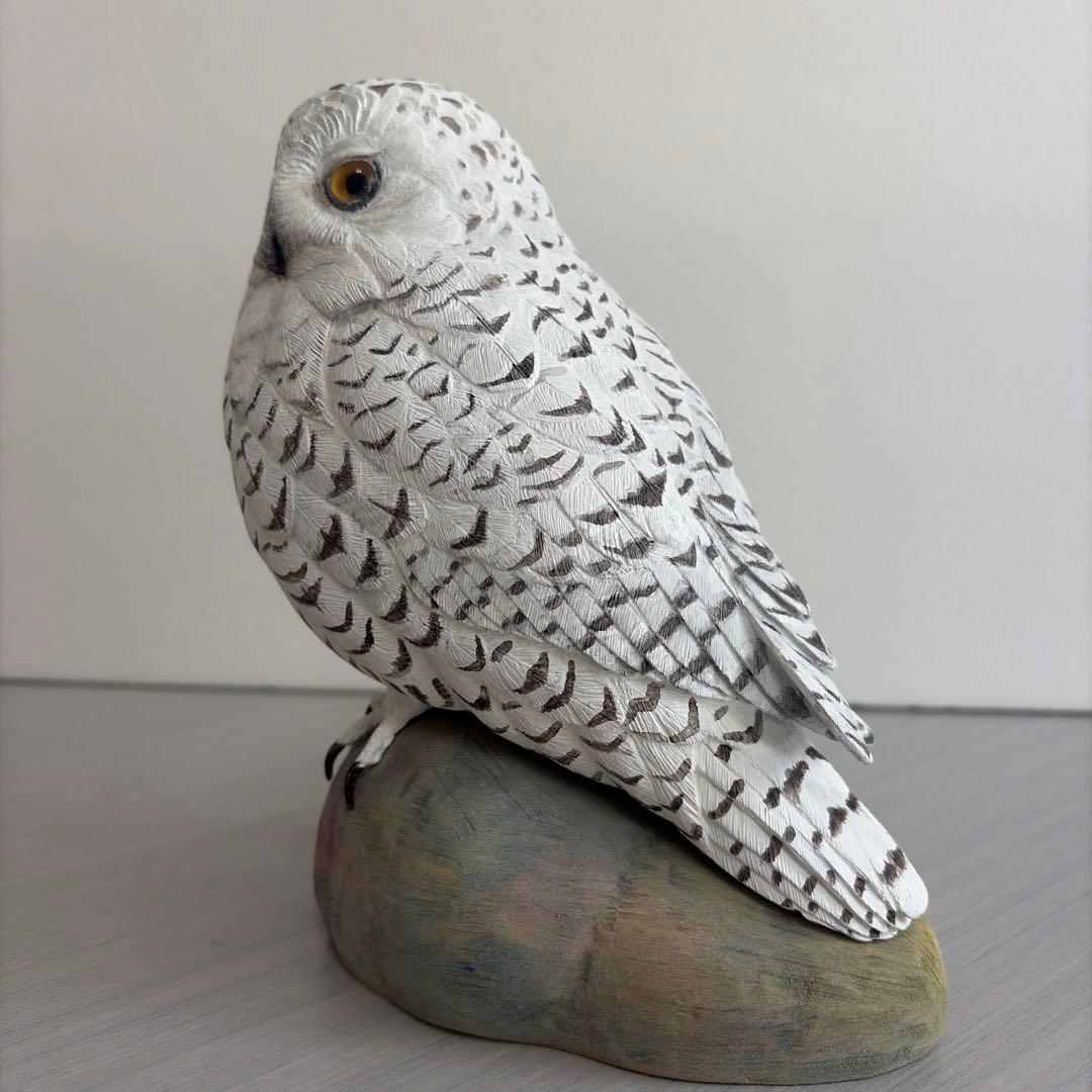 野鳥シロフクロウ　バードカービング　手彫り　リアル木彫り　ハンドメイド　一点物