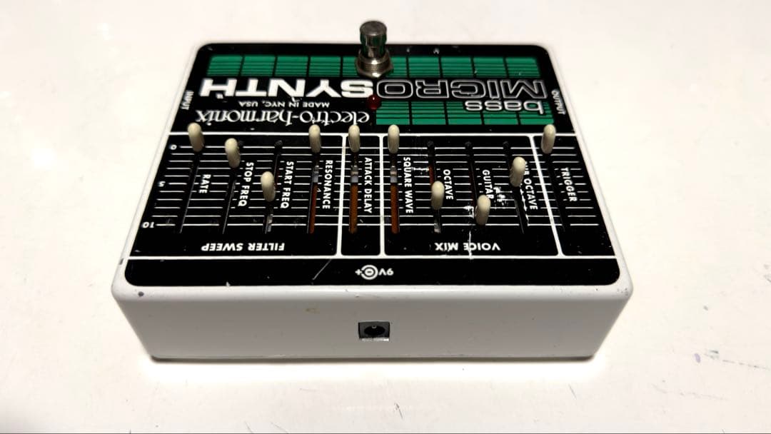 ベース Electro-Harmonix Bass Micro Synthesizer