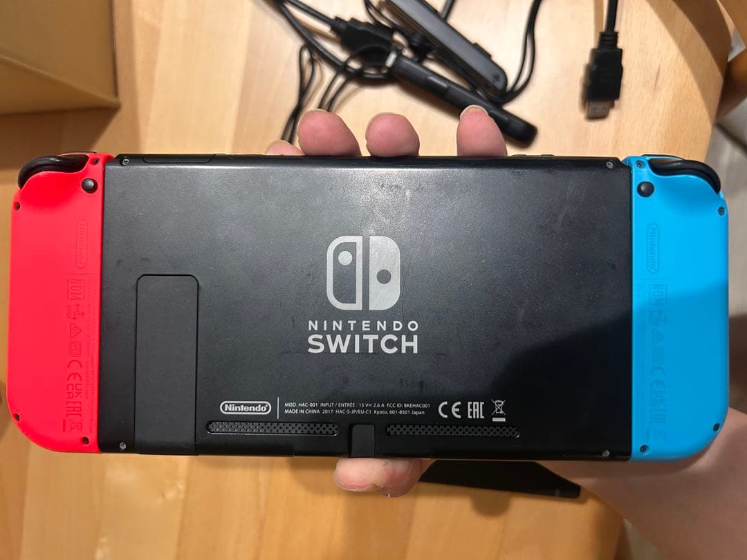 Switch 本体、充電器なし